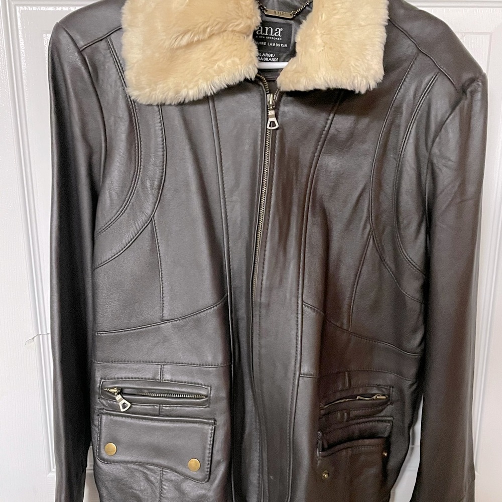 XL Women’s ANA Lambskin Jacket.